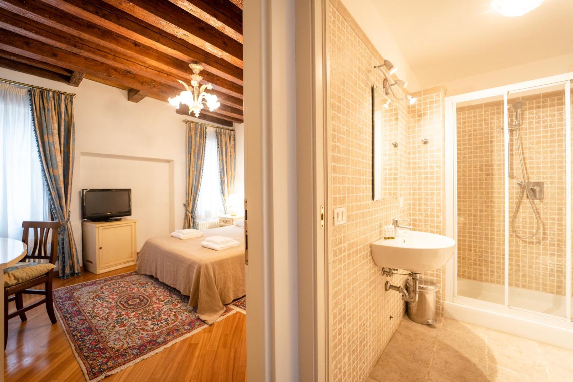 Furlani Apartments Венеция Экстерьер фото