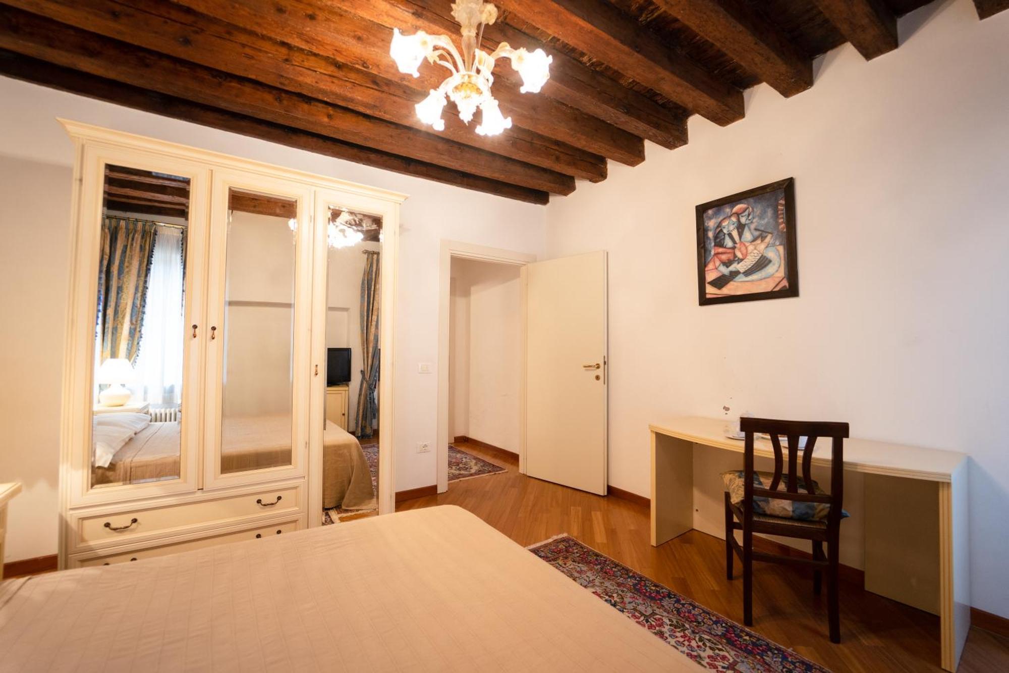Furlani Apartments Венеция Экстерьер фото